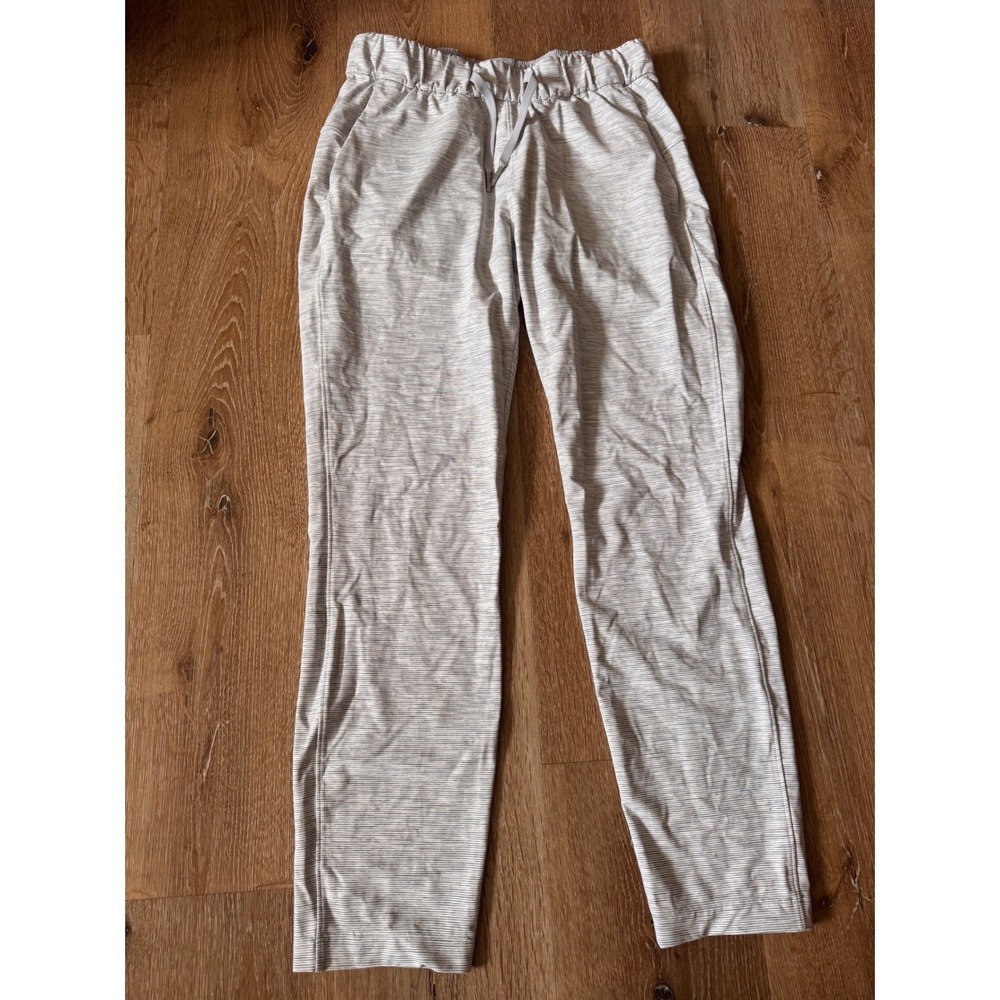 Lululemon On The Fly Pant Grey White Striped Drawstring Joggers Size‎ 4